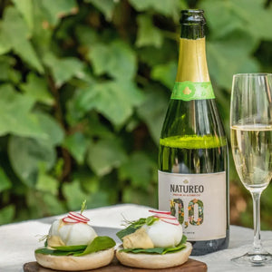WINO MUSUJĄCE BEZALKOHOLOWE HISZPAŃSKIE NATUREO SPARKLING SEMI SECO PÓŁWYTRAWNE 0% 0,75L