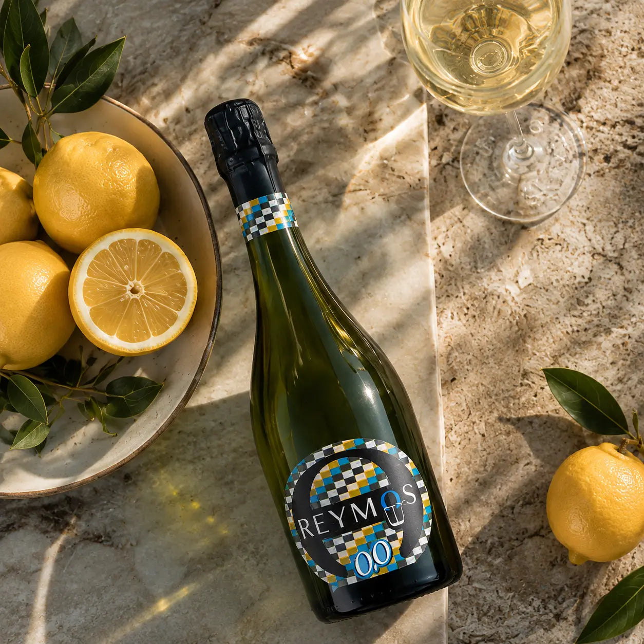 WINO BEZALKOHOLOWE MUSUJĄCE REYMOS 0.0 BIAŁE SŁODKIE 0% 075L