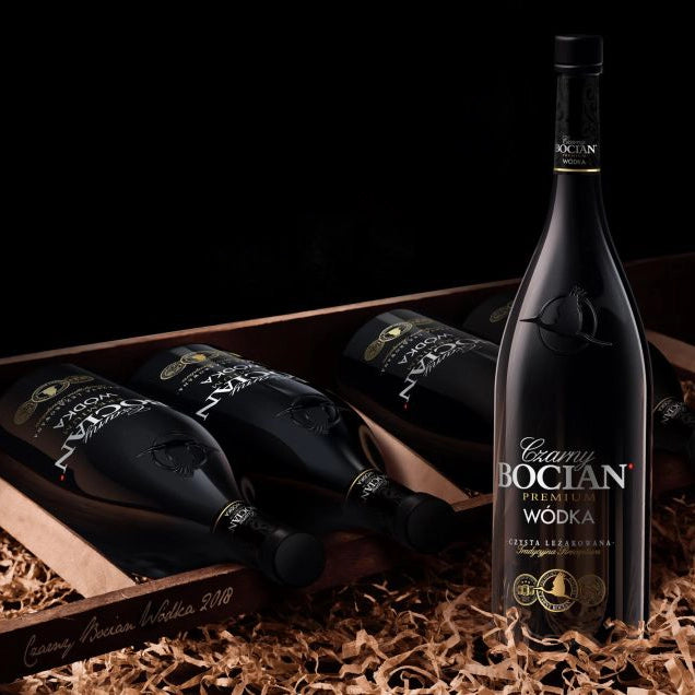 WÓDKA CZARNY BOCIAN 40% 0,7L W TUBIE