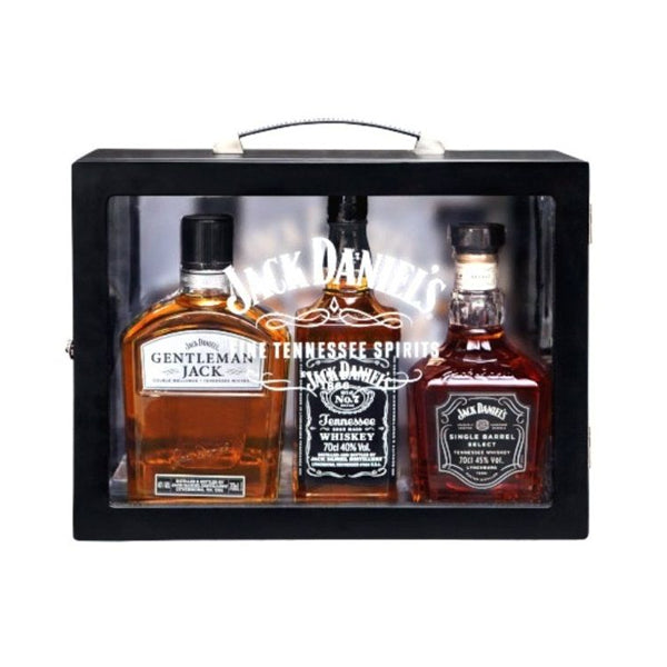 WHISKEY JACK DANIELS ZESTAW (ZESTAW KOLEKCJONERSKI Z JACK DANIEL'S, GENTLEMAN JACK I SINGLE BARREL) 40-45% 3X 0,7L