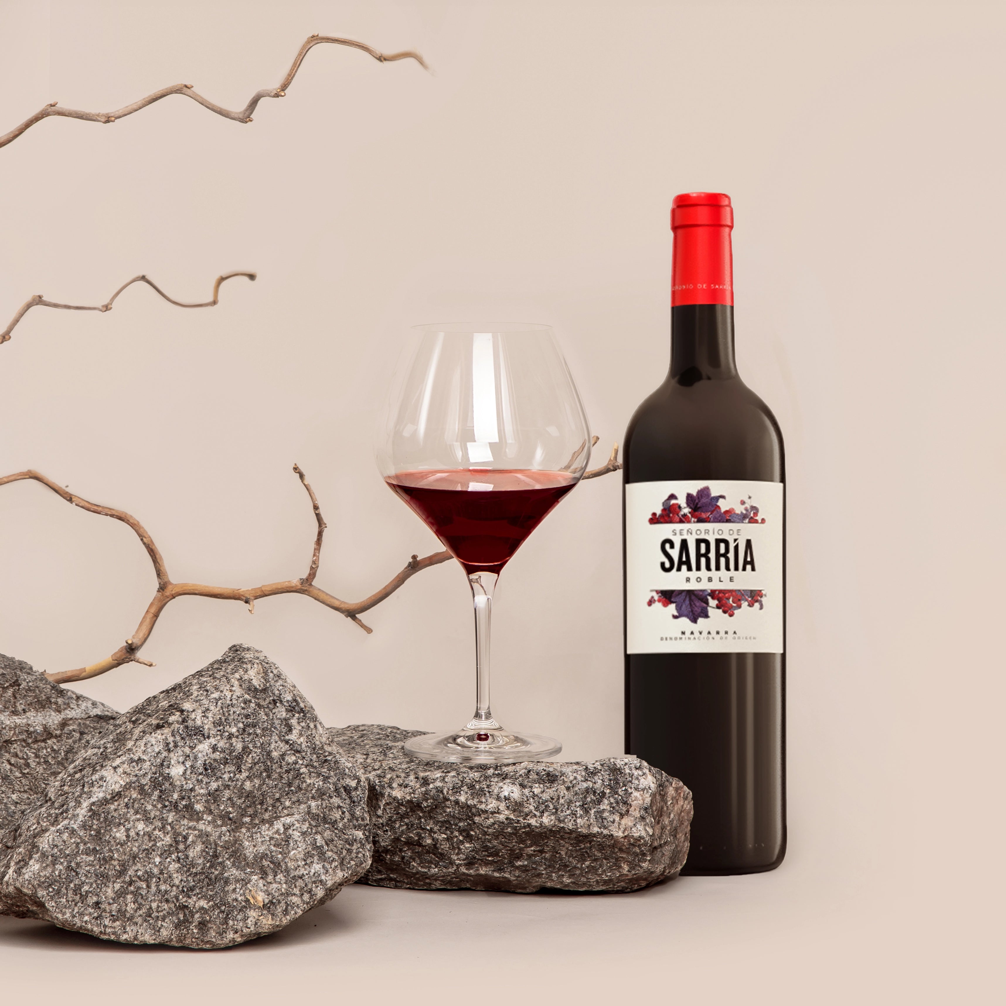 WINO HISZPAŃSKIE SENORIO DE SARRIA TINTO ROBLE NAVARRA WYTRAWNE 13,5% 0,75L